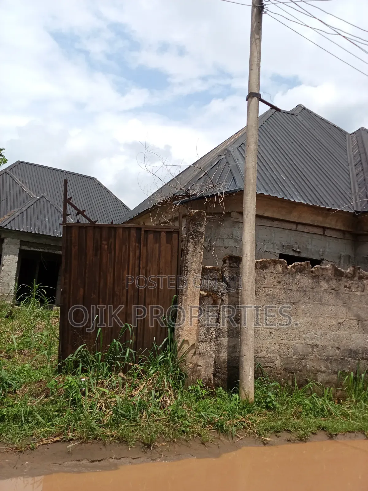 2bdrm Bungalow in Ojik Properties, Owerri for sale