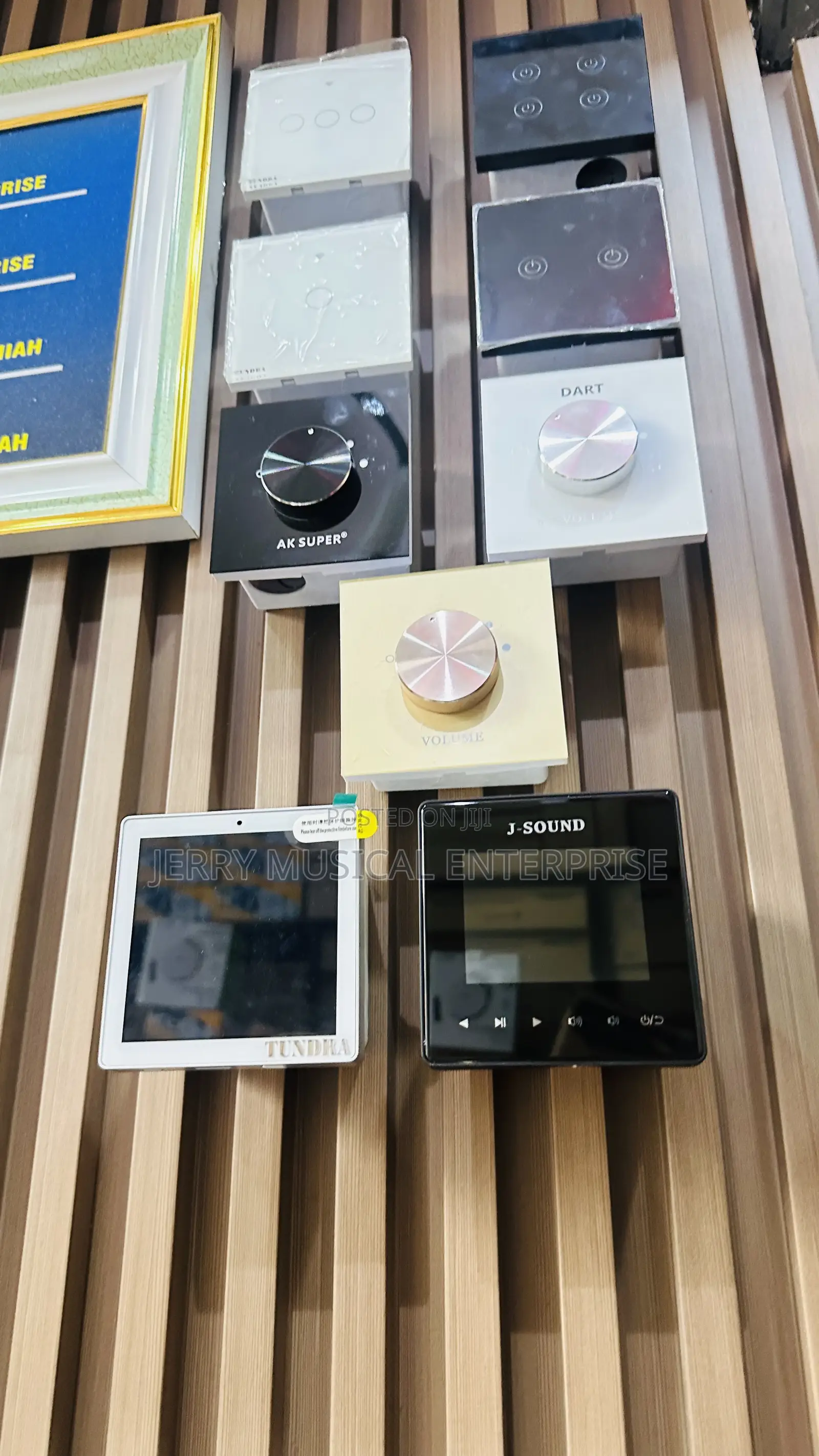 Full Smart Homes in Wall Amplifiers