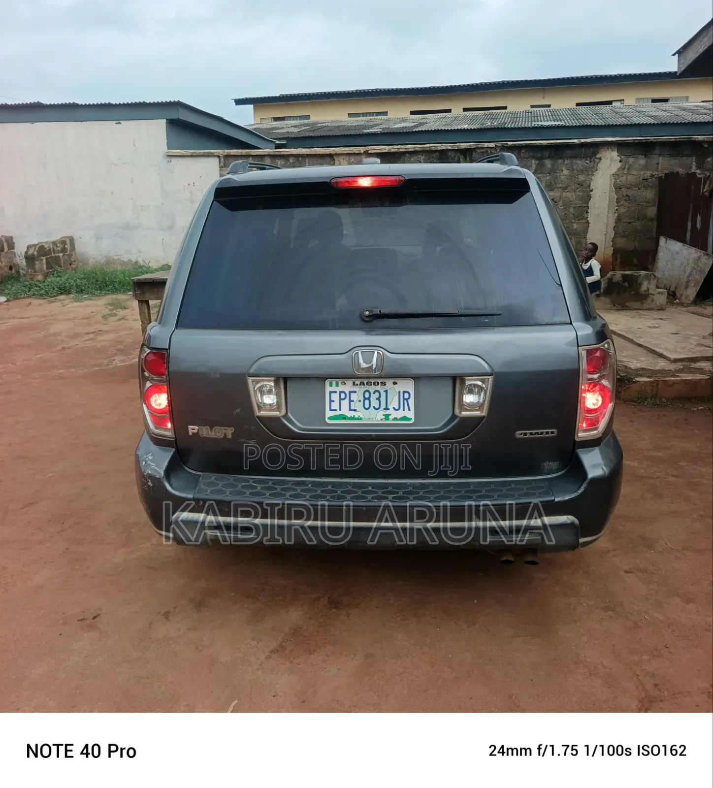 Honda Pilot 2005 Gray