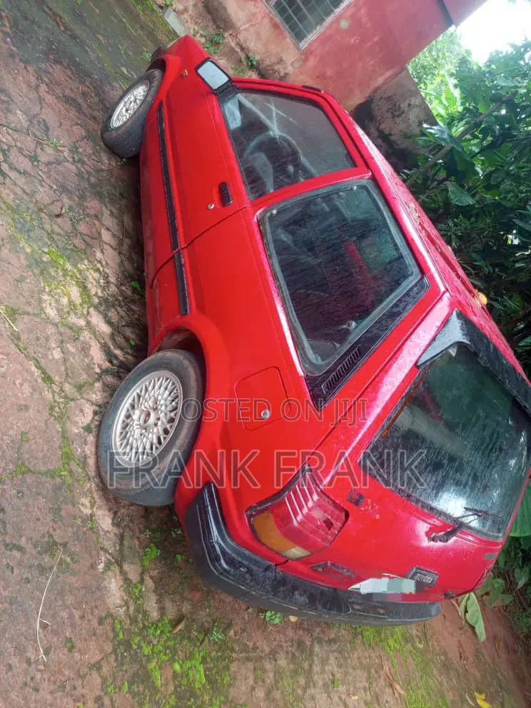 Toyota Starlet 2000 Red