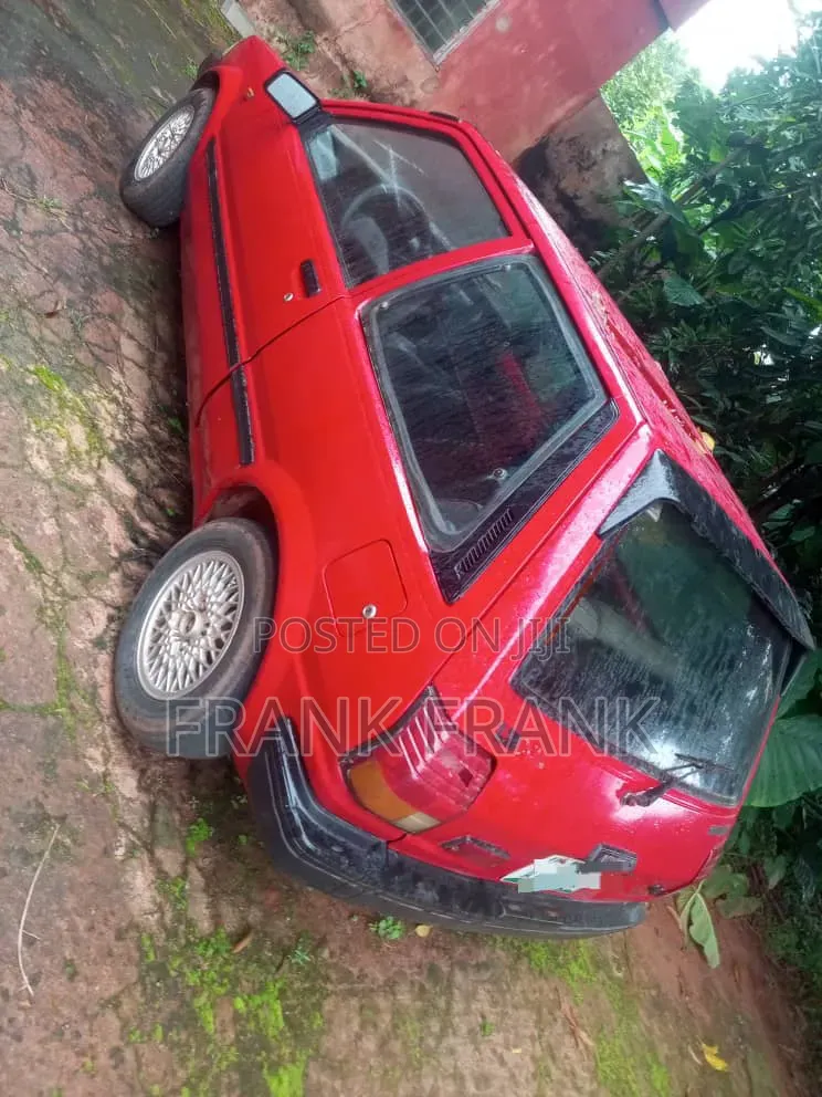 Toyota Starlet 2000 Red