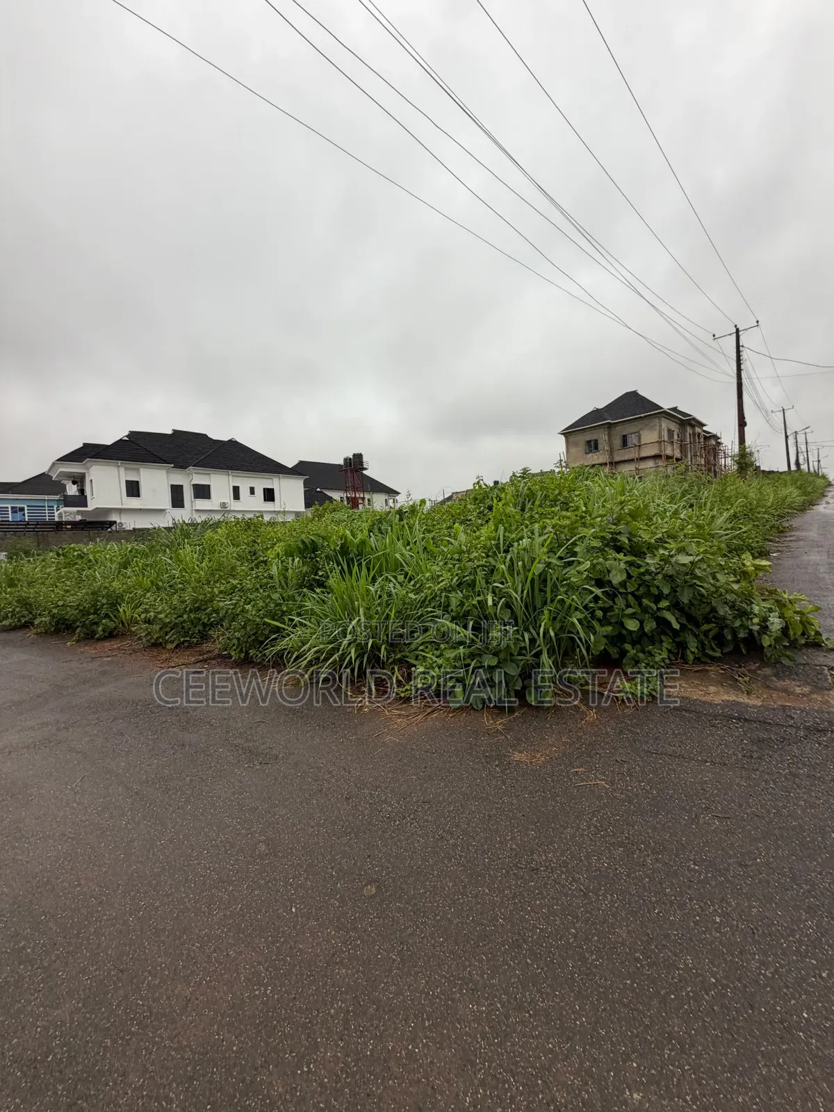 Direct Sales
632 Corner Plot at Carlton Gate Estate
#150m