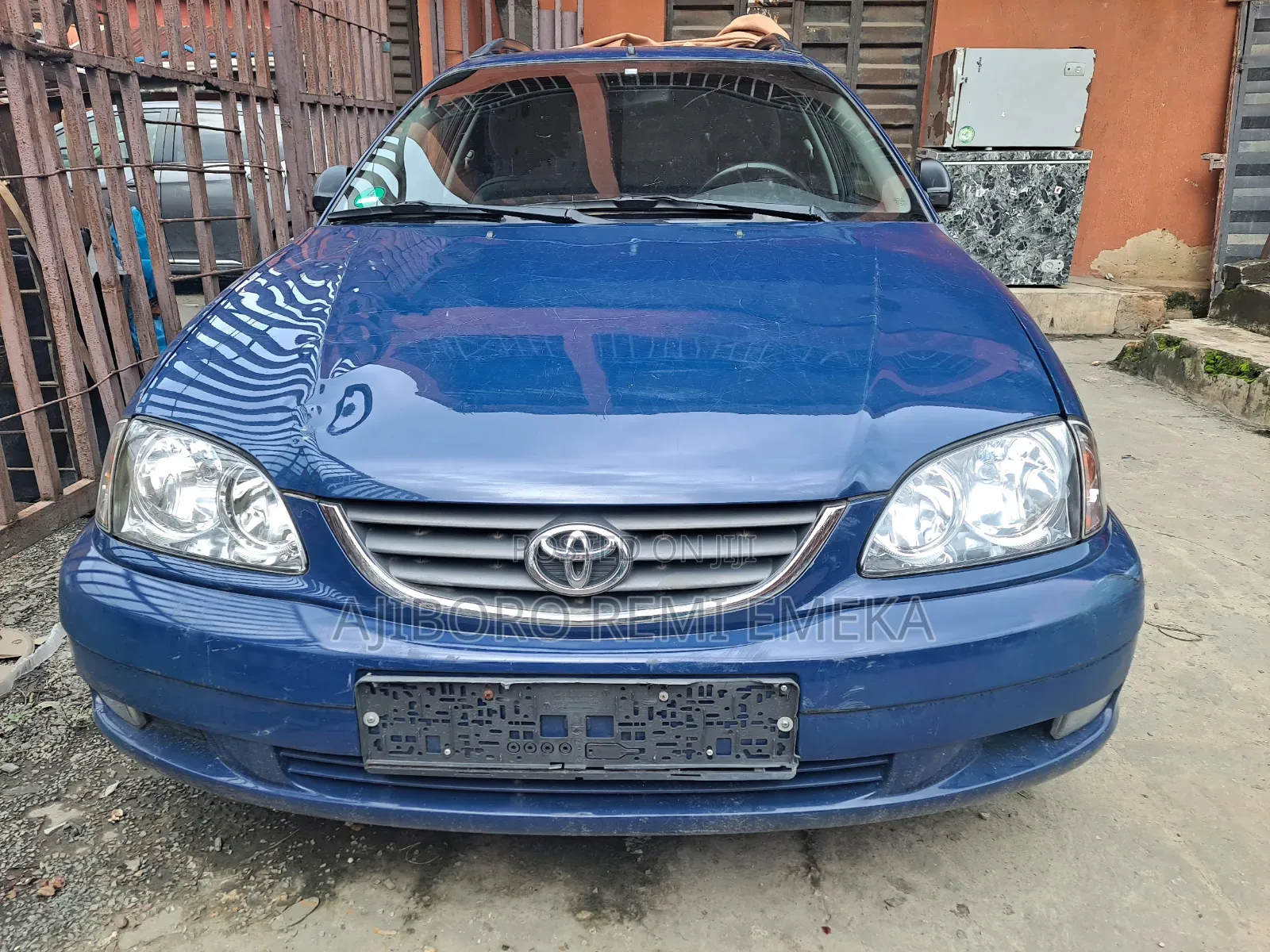 Toyota Avensis 2005 Blue
