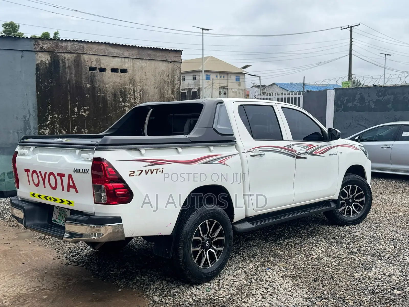 Toyota Hilux 2022 White