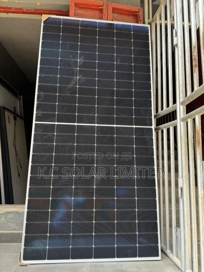 580w Half-Cut Bifacial Jinko Panel