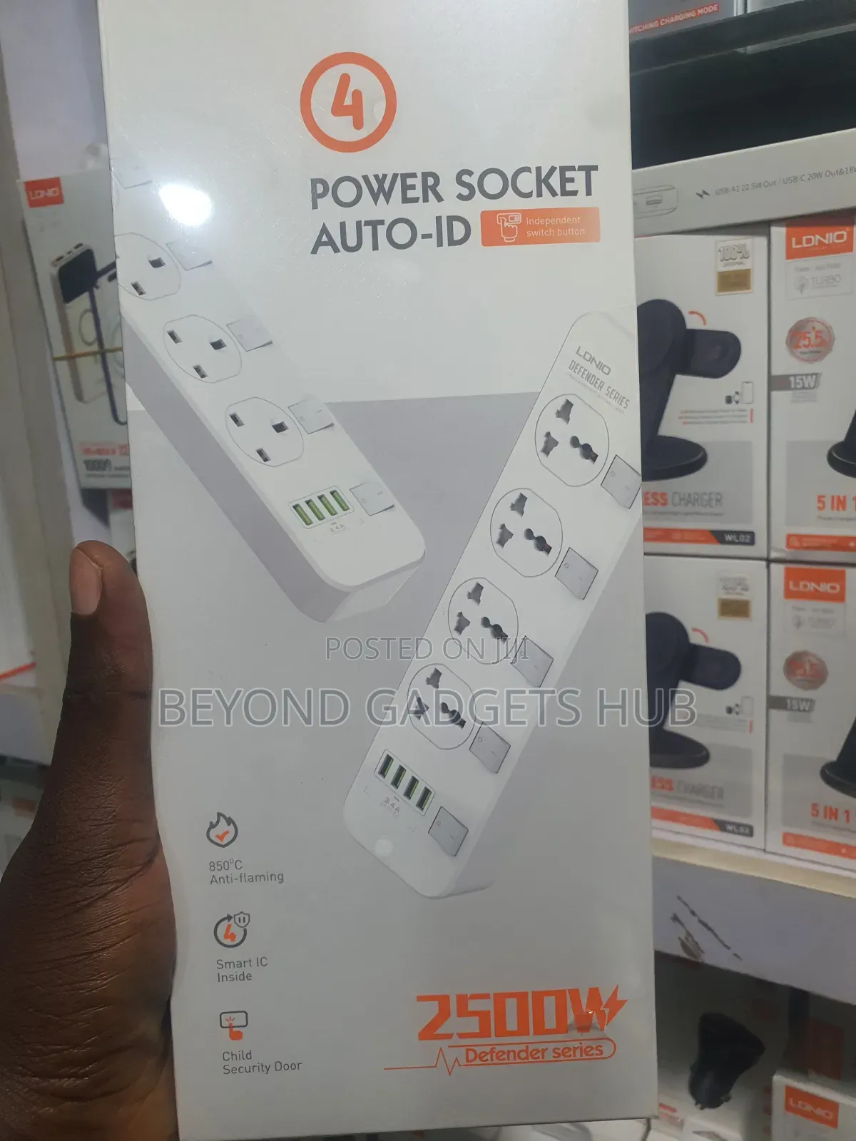 Ldnio Defender Series 2500w Power Socket With 4 Usb Ports
