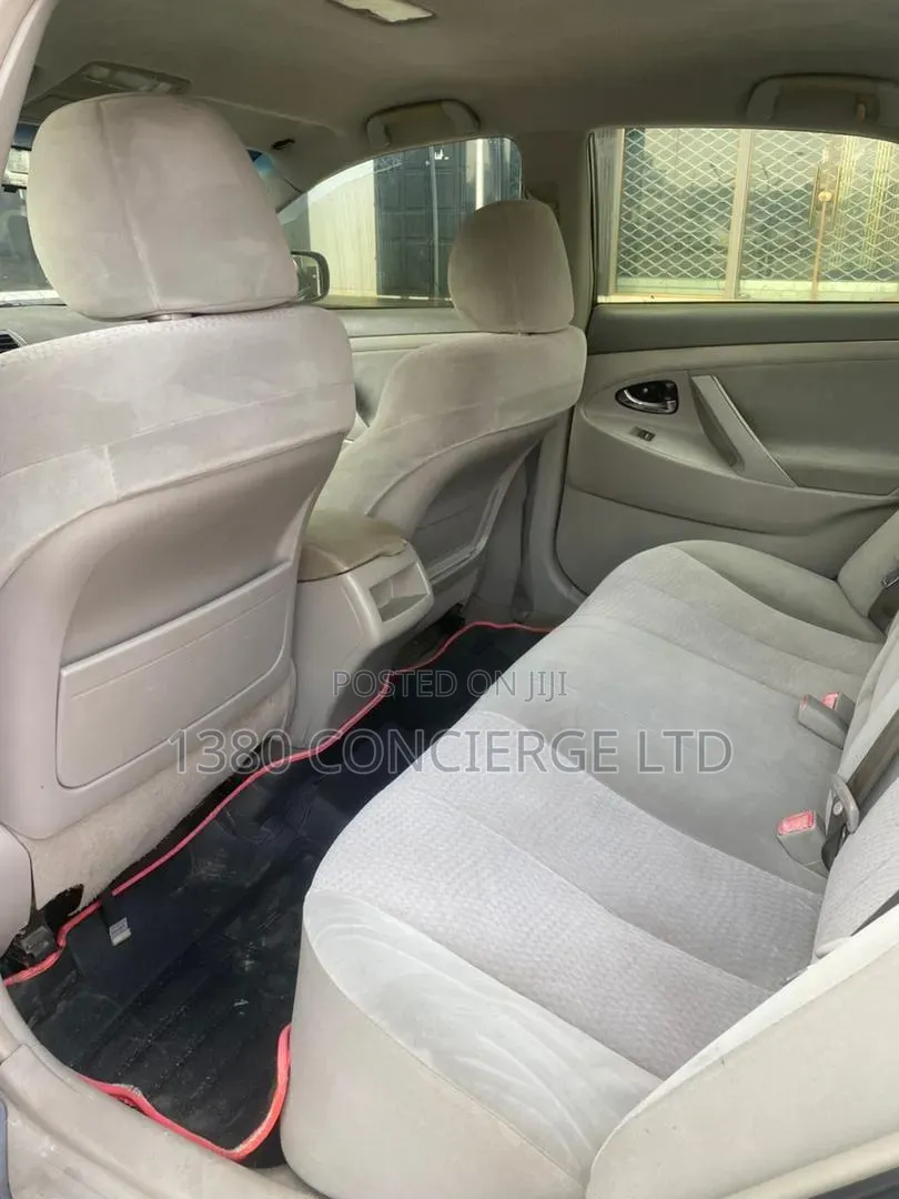 Toyota Camry 2011 Gray