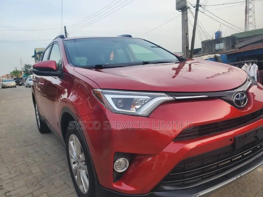 Toyota RAV4 XLE 4dr SUV (2.5L 4cyl 6A) 2015 Red