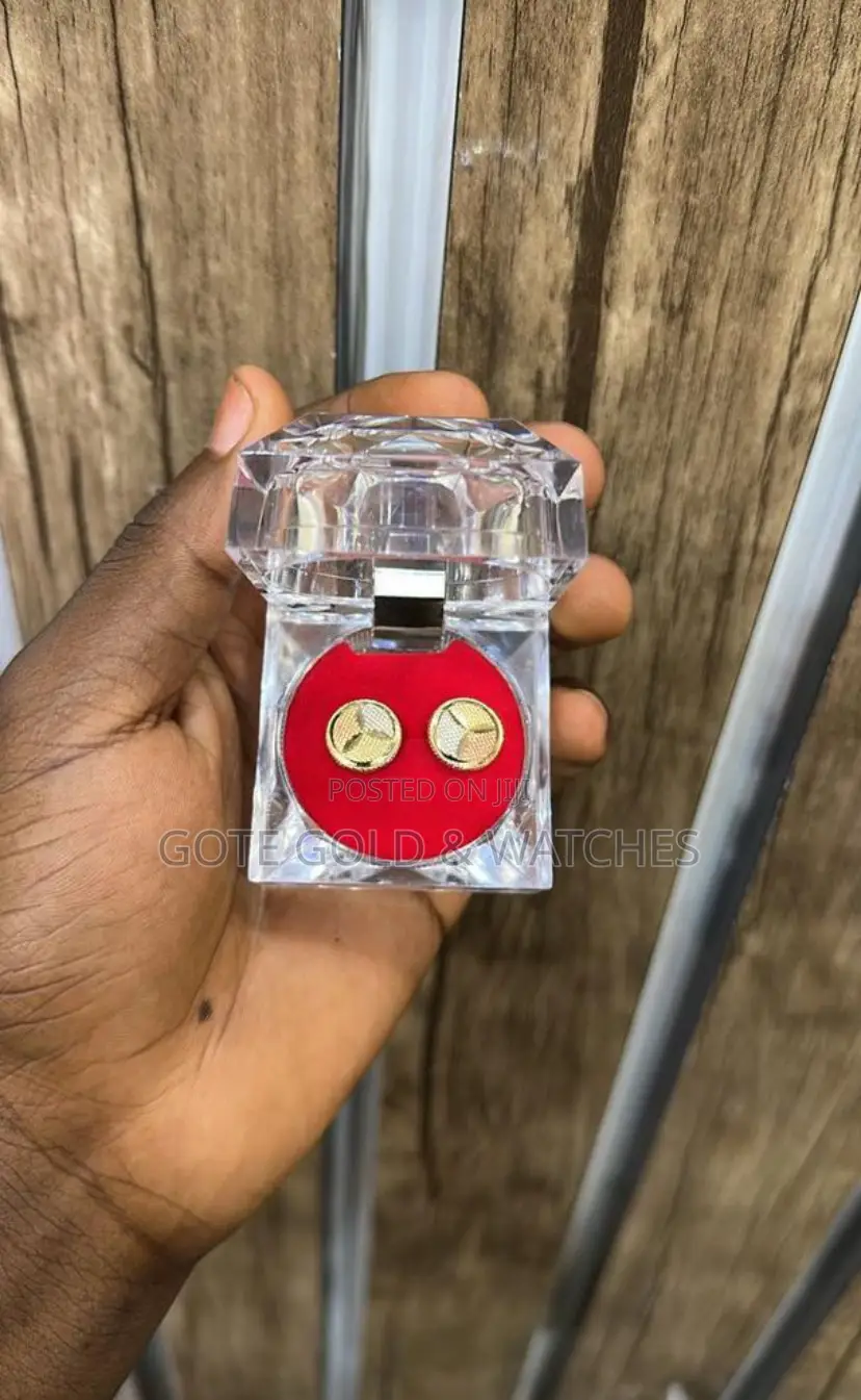 Authentic 18 Karat Gold Stud Earrings (We Also Buy Swap Old Gold)