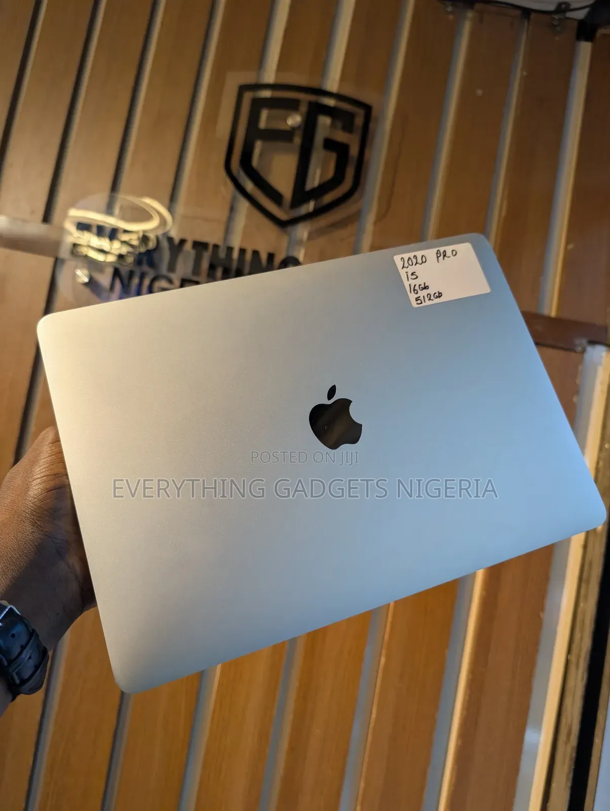 Laptop Apple MacBook Pro 2020 16GB HDD 512GB
