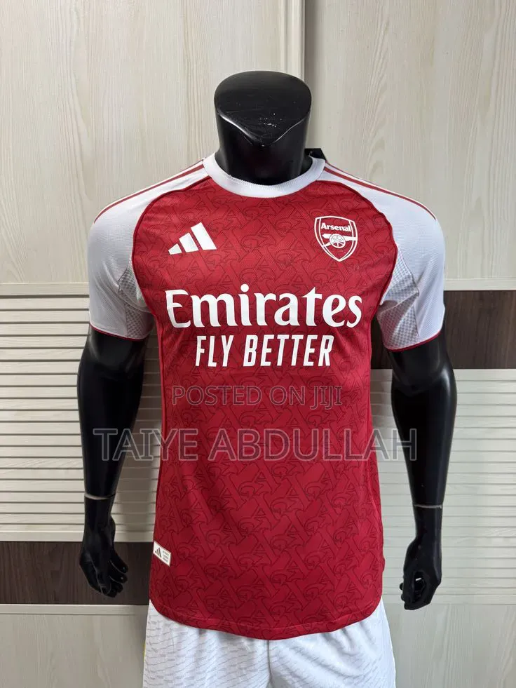 Arsenal 2025/2026 Jersey (Shirt and Short Set)