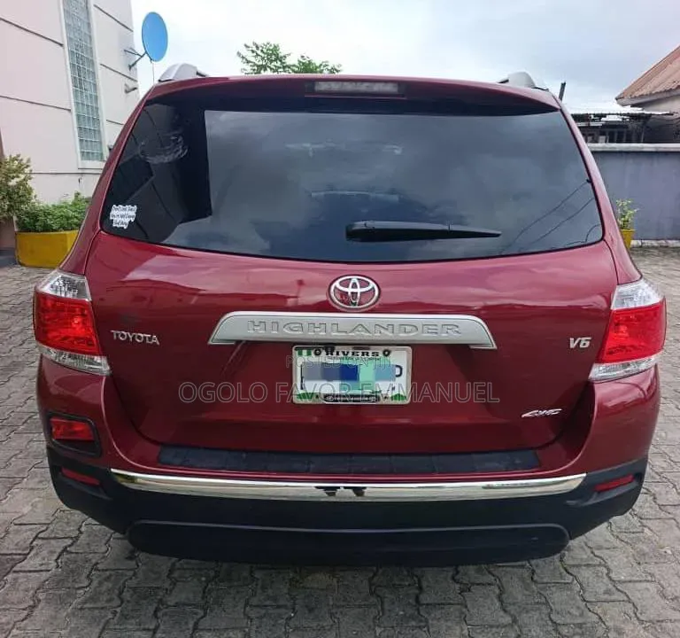 Toyota Highlander Limited 2012 Red
