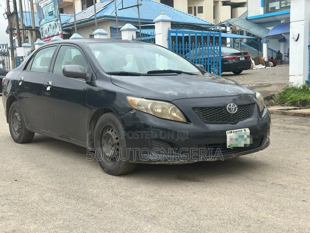 Toyota Corolla LE 4dr Sedan (1.8L 4cyl 4A) 2010 Black