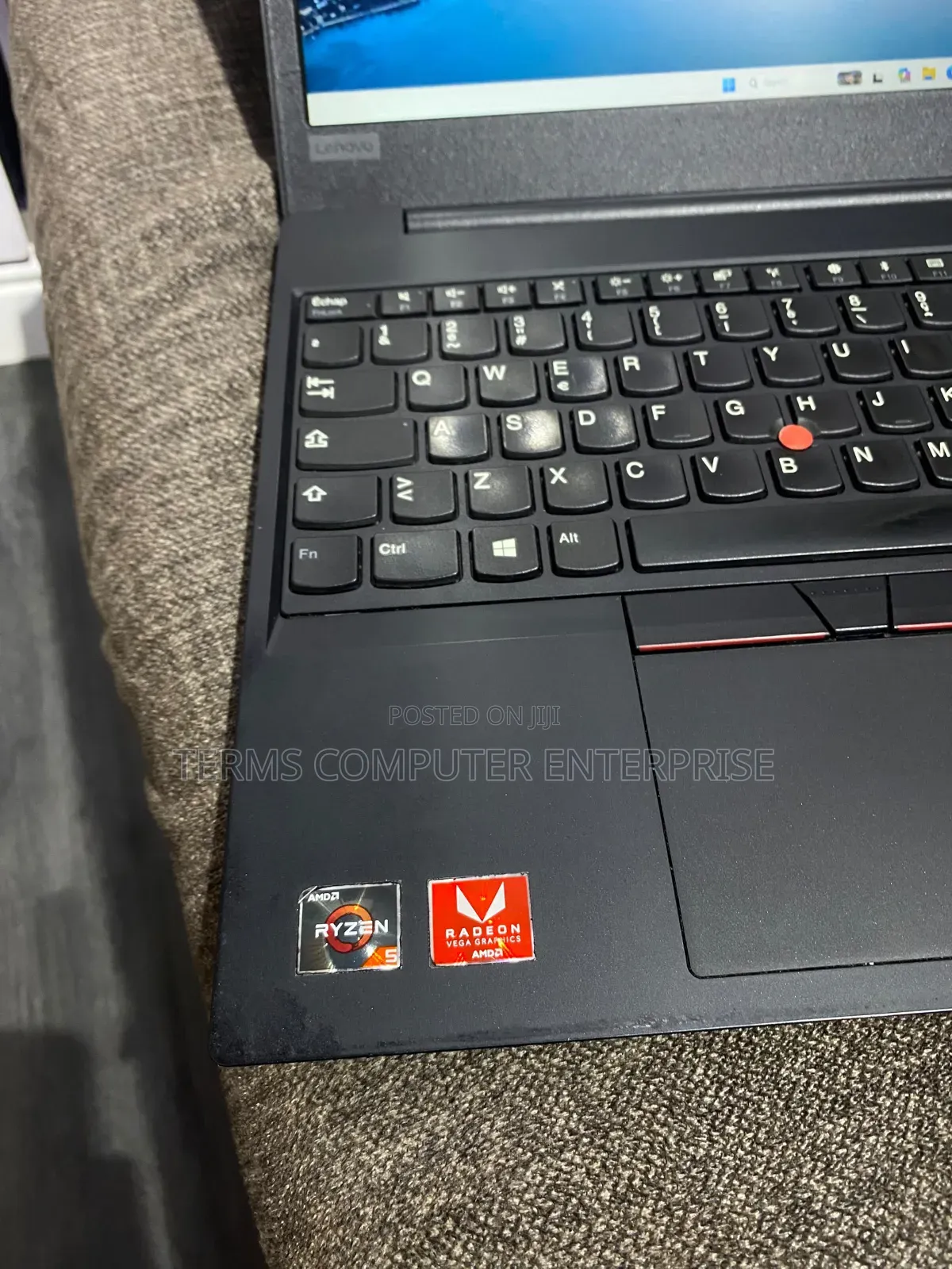 Laptop Lenovo ThinkPad E575 8GB AMD Ryzen 5 SSD 256GB