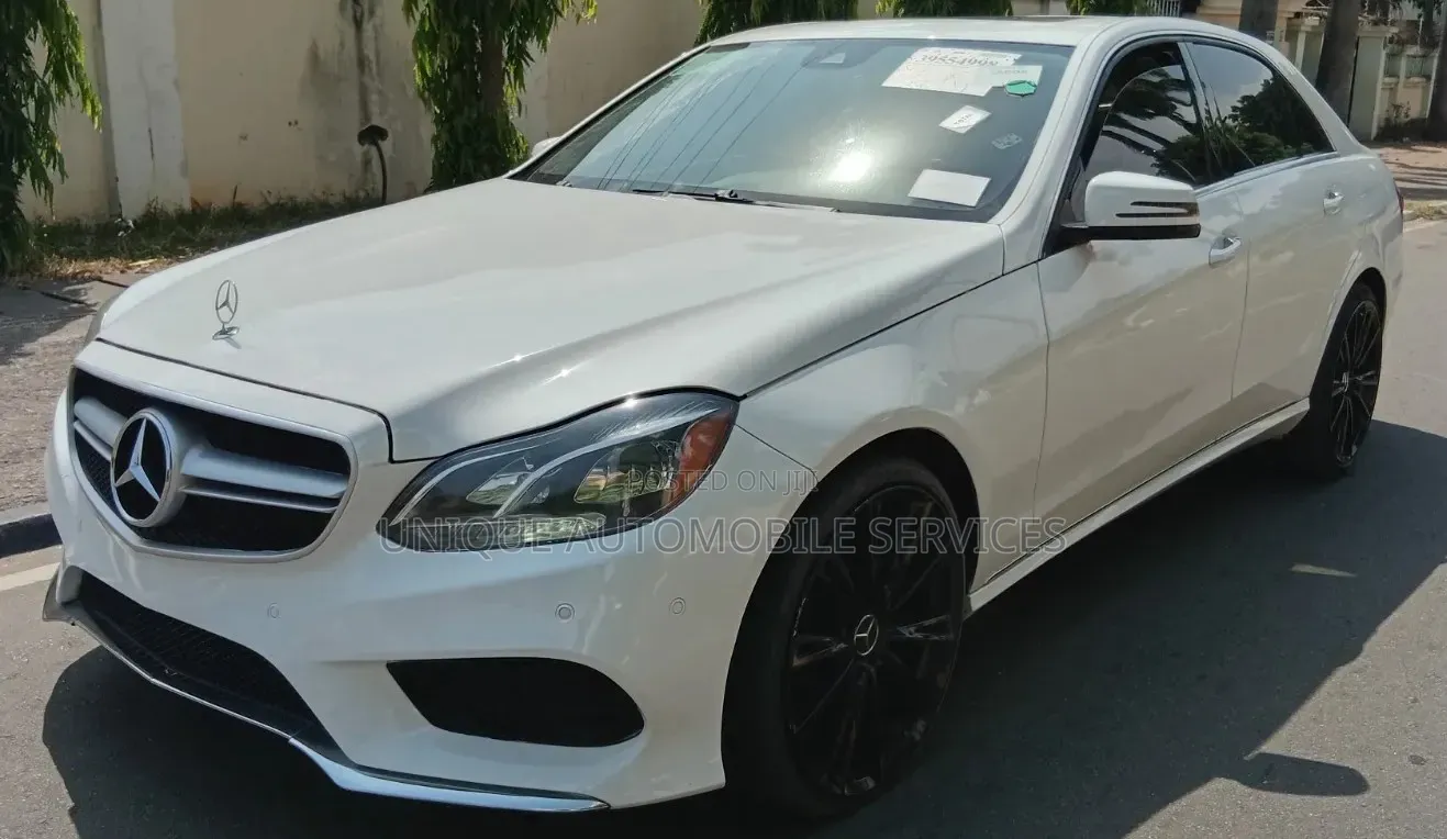 Mercedes-Benz E350 Base 4dr Sedan RWD (3.5L 6cyl 7A) 2014 Off white
