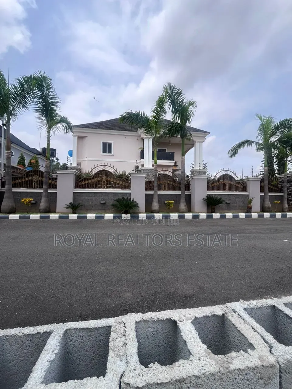 Estate Land