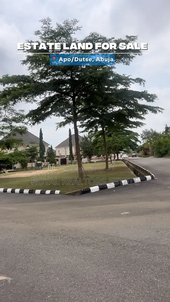 Estate Land