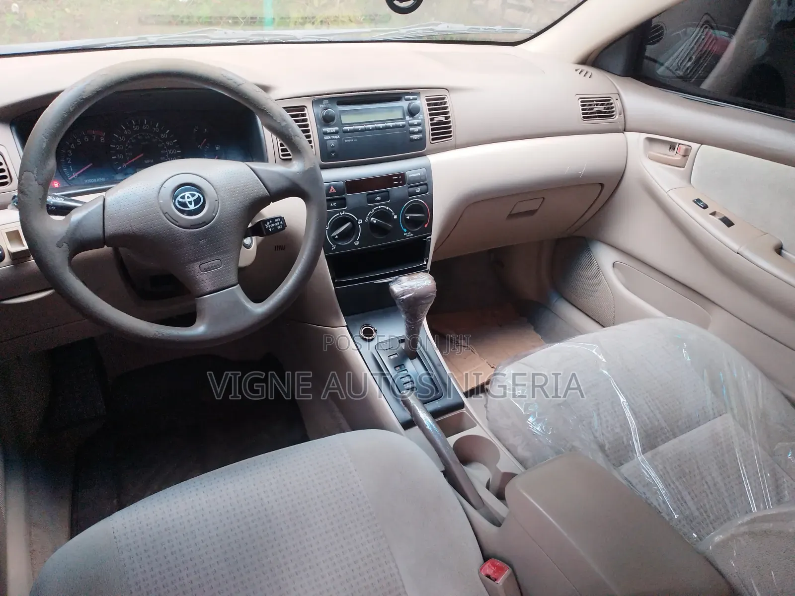 Toyota Corolla LE 2006 Gold