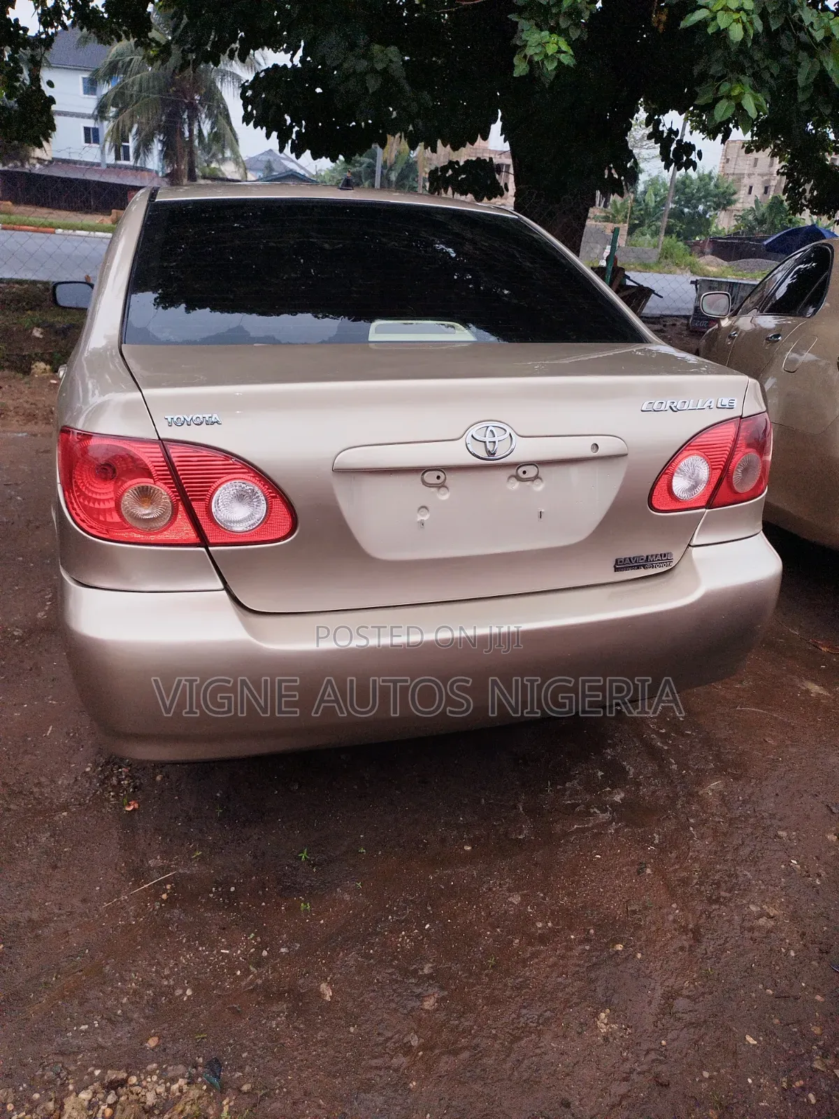 Toyota Corolla LE 2006 Gold