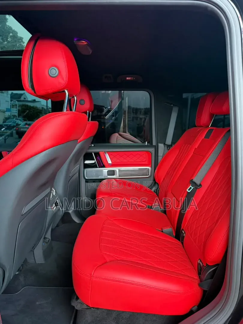New Mercedes-Benz G-Class 2025 Black