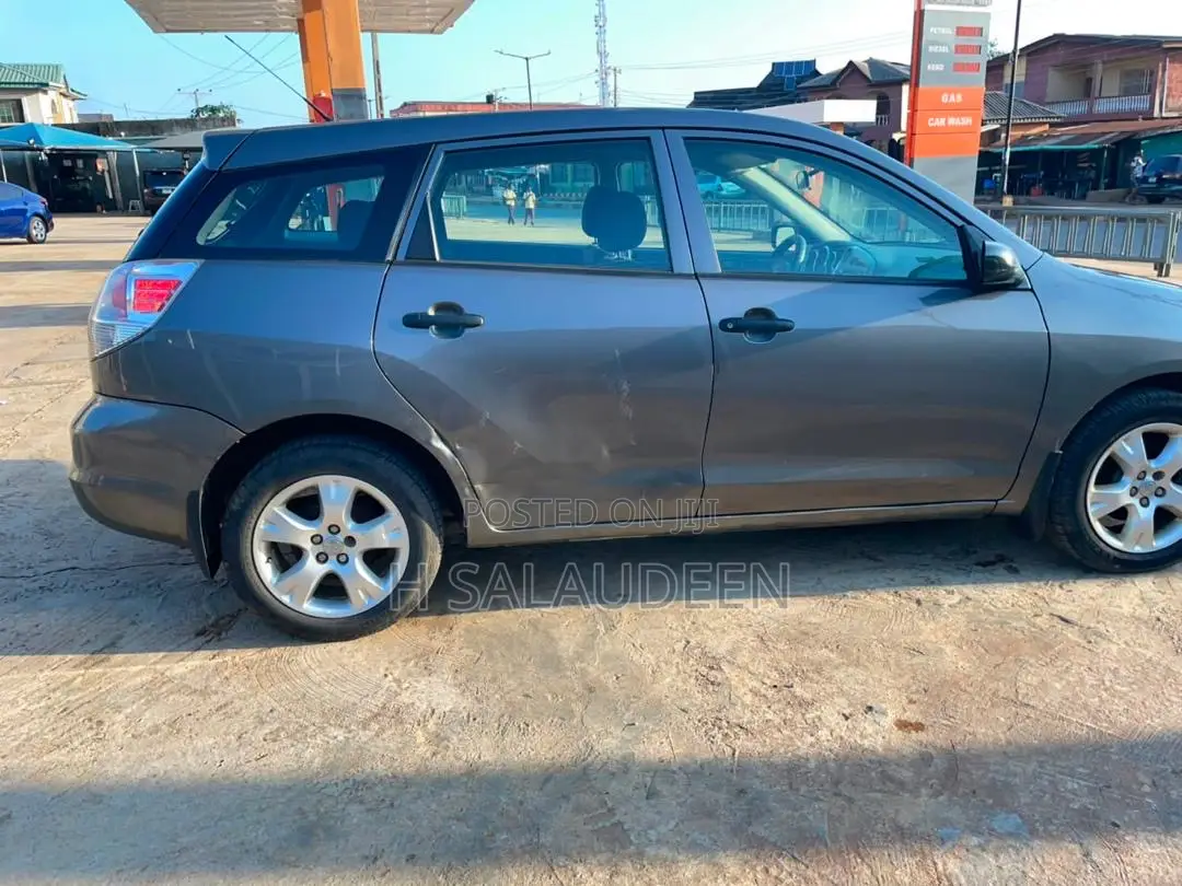 Toyota Matrix 2007 Gray