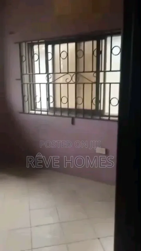 3bdrm Block of Flats in Ifako-Gbagada for rent