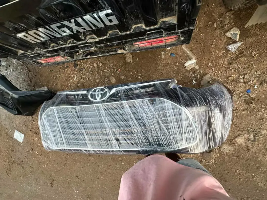 Complete Front Bumper Avalon 2018