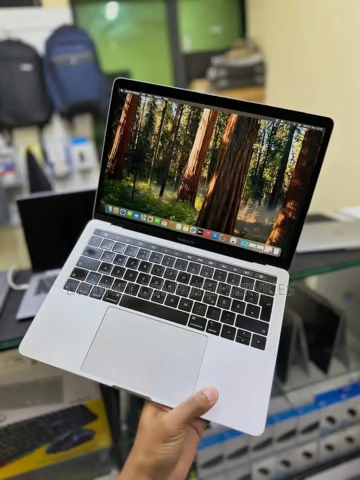 Laptop Apple MacBook Air 2019 8GB Intel Core i7 SSD 256GB