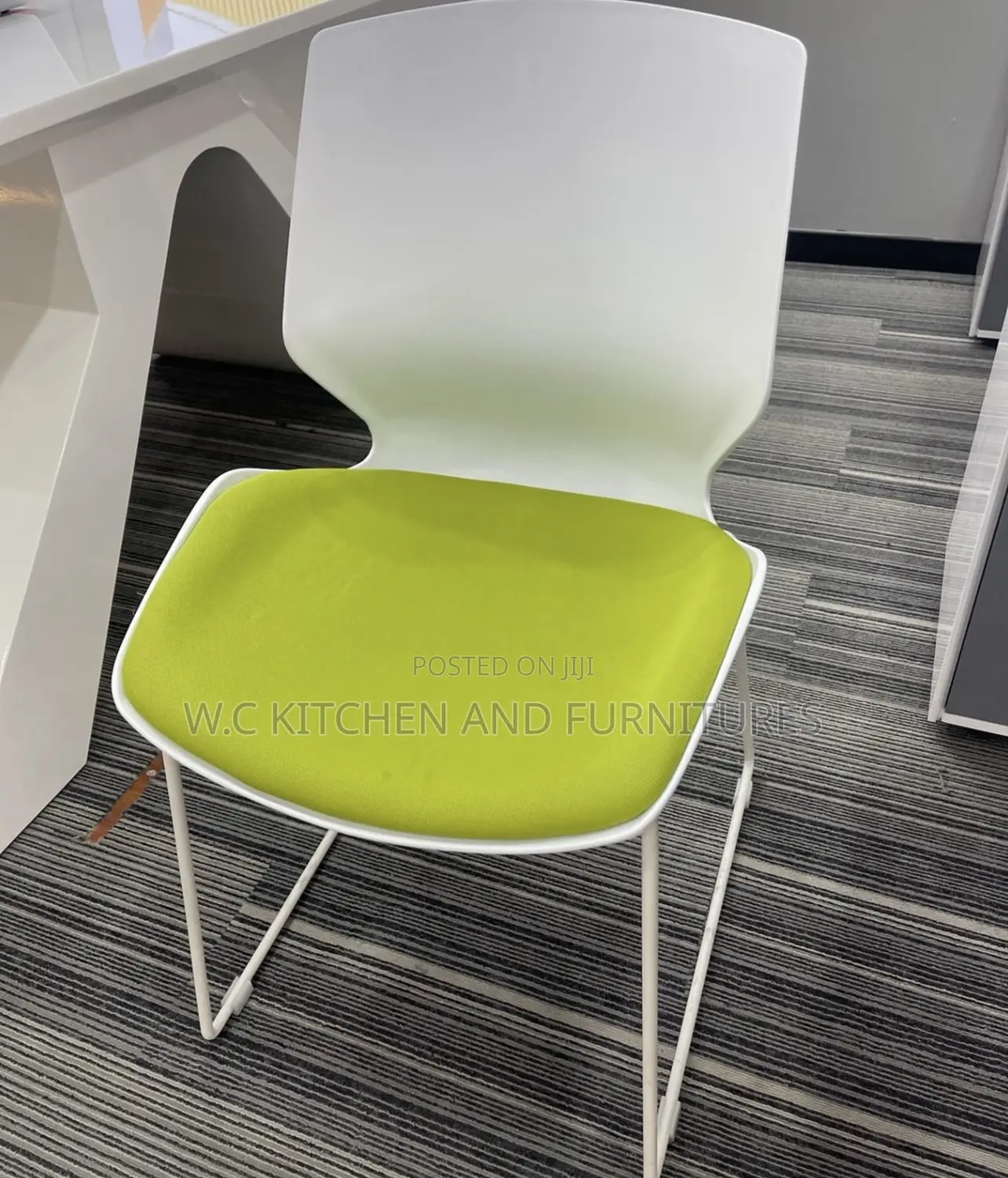 Modern Sled Base Visitor Chair With Cushion Seat/ Muiti Color Chair