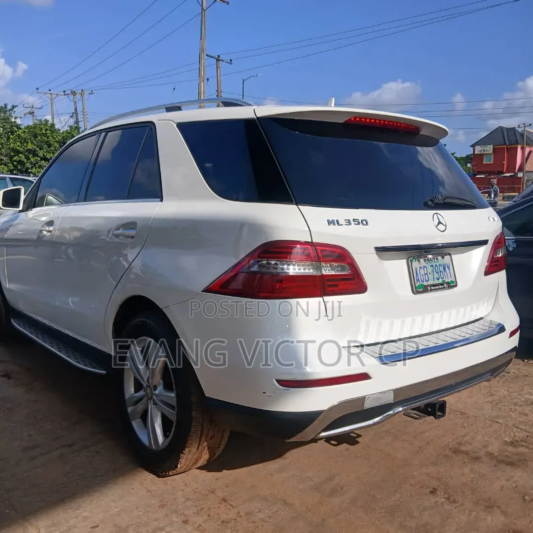 Mercedes-Benz M Class ML350 4MATIC 4dr SUV AWD (3.5L 6cyl 7A) 2014