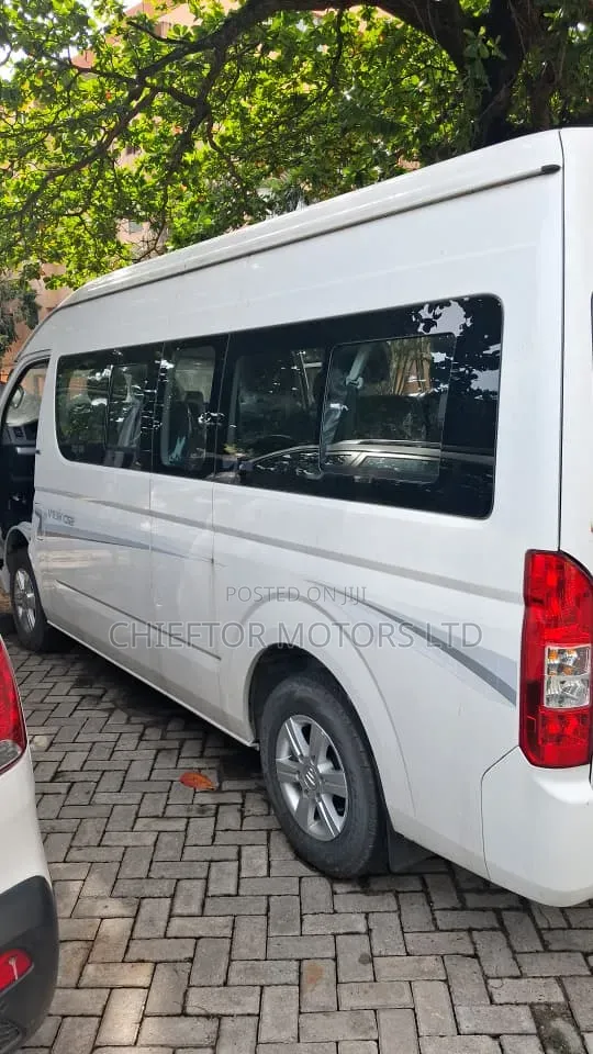 New Foton Sup 2025 White