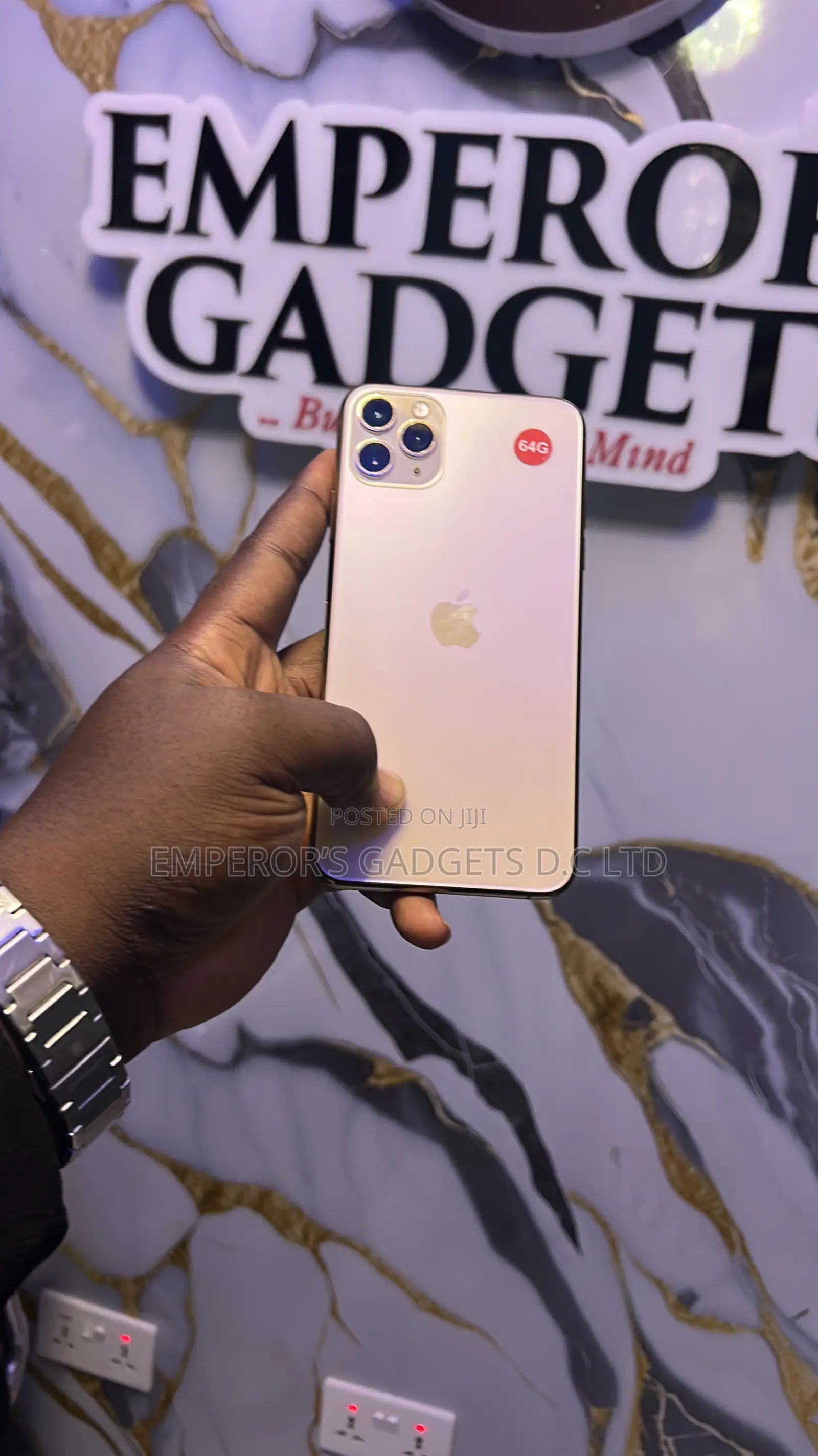 Apple iPhone 11 Pro Max 64 GB Gold