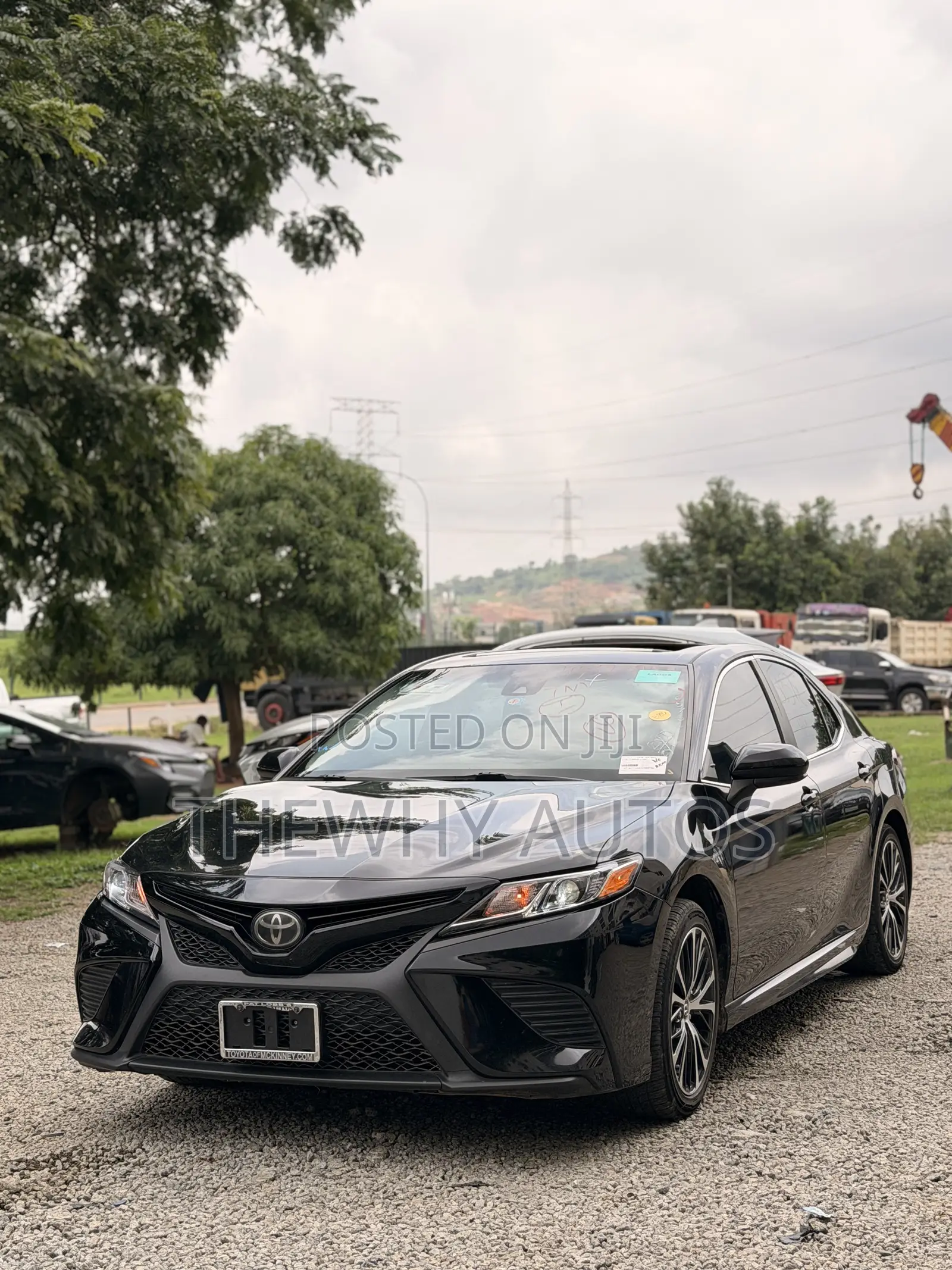 Toyota Camry SE FWD (2.5L 4cyl 8AM) 2018 Black