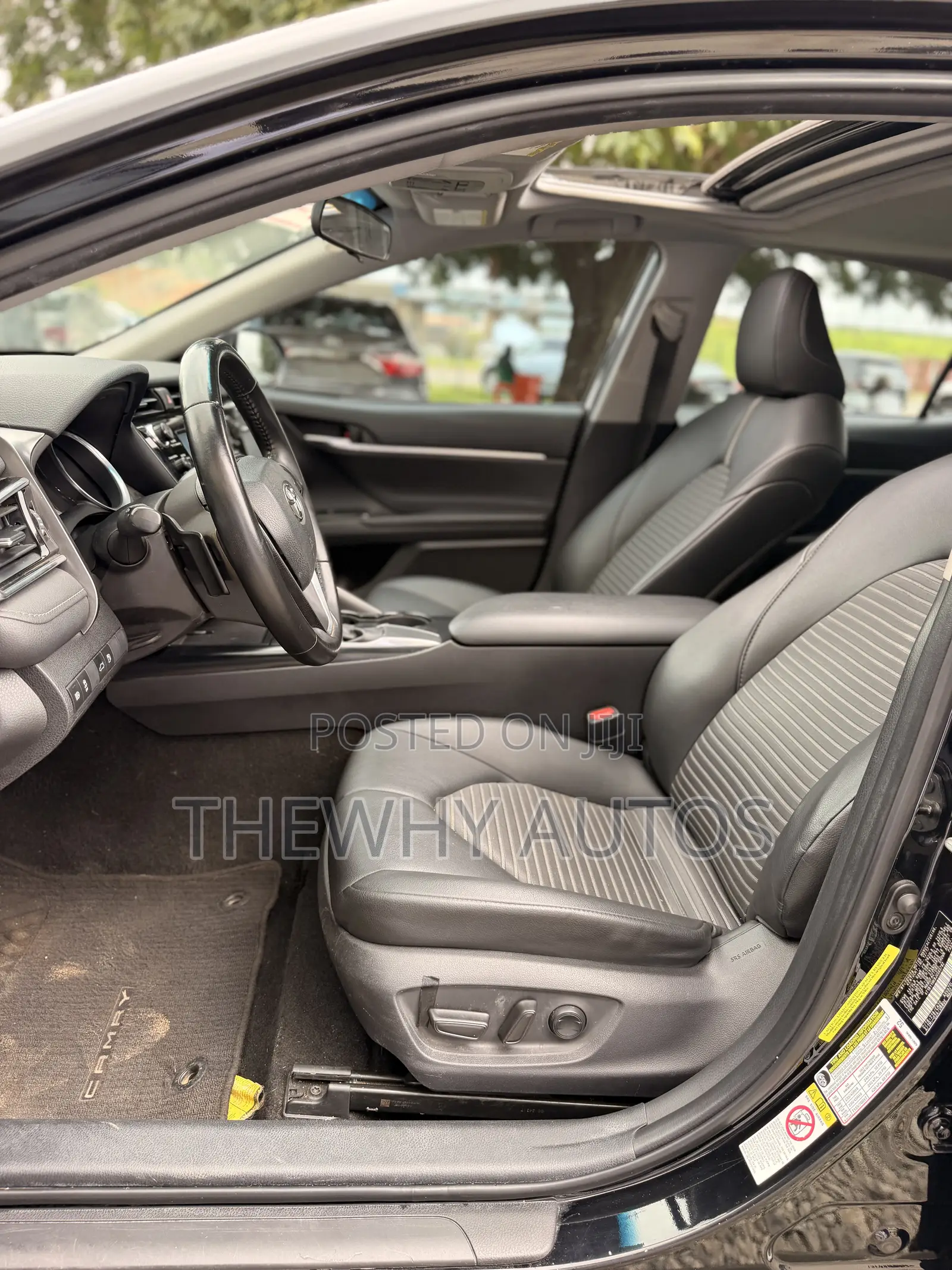 Toyota Camry SE FWD (2.5L 4cyl 8AM) 2018 Black