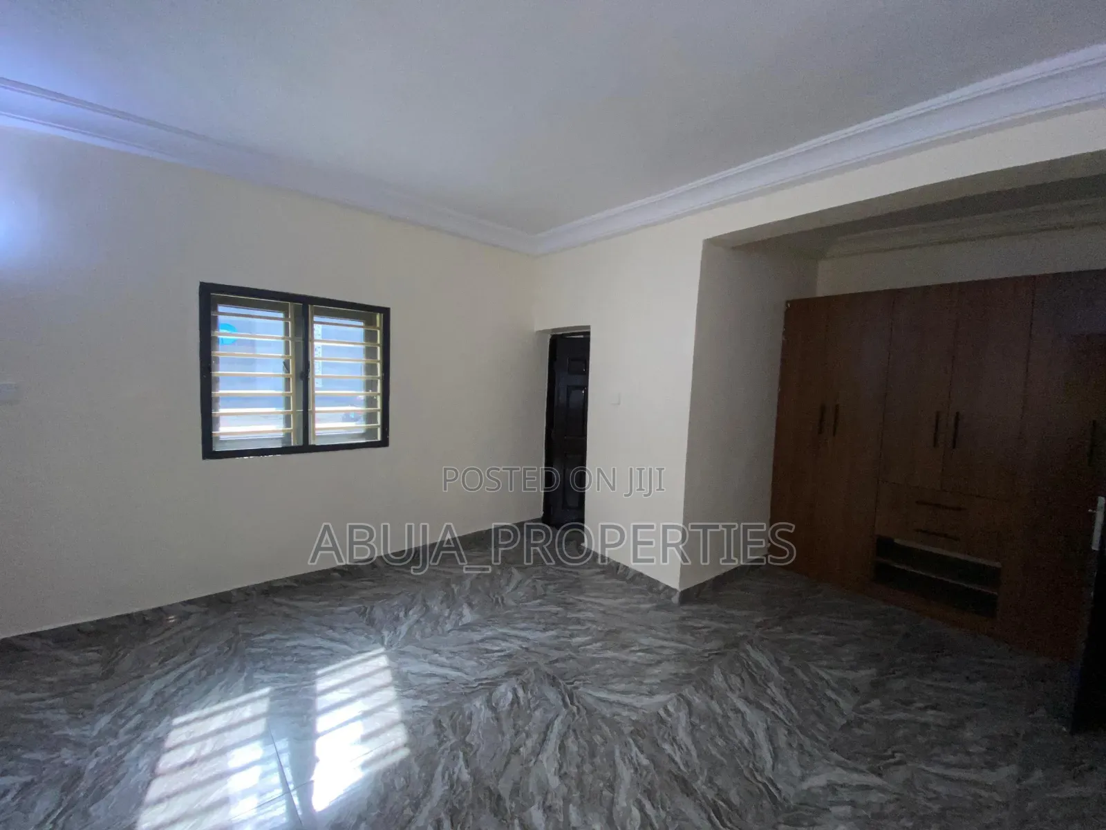 3bdrm Apartment in Idu for rent