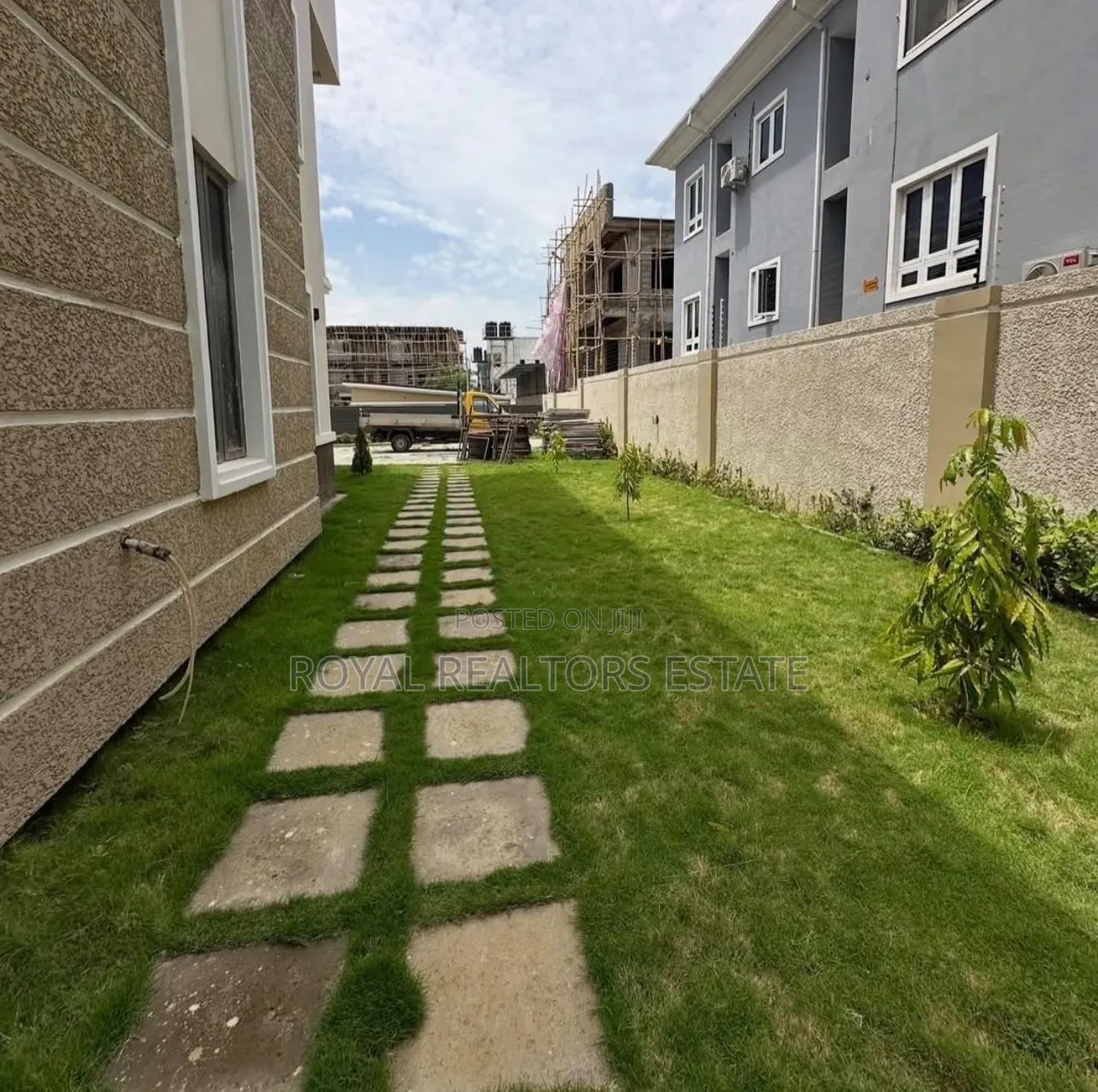 4bdrm Townhouse/Terrace in Jahi for sale