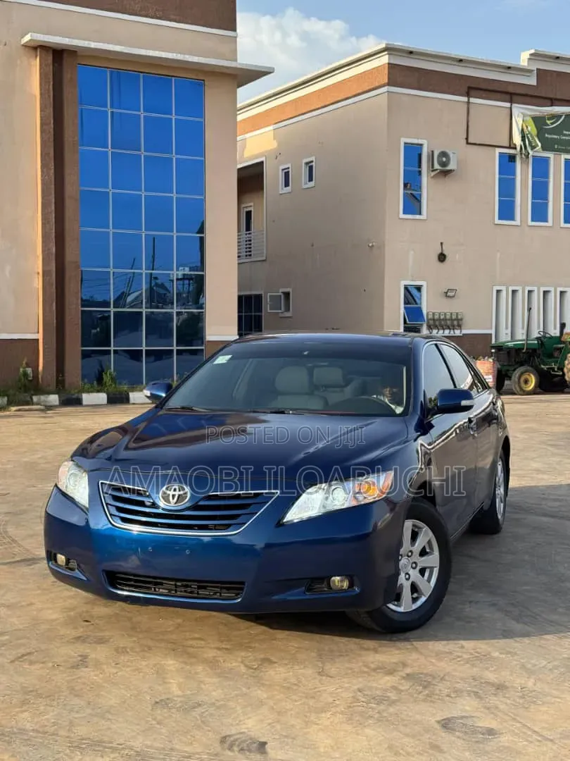 Toyota Camry 2010 Blue