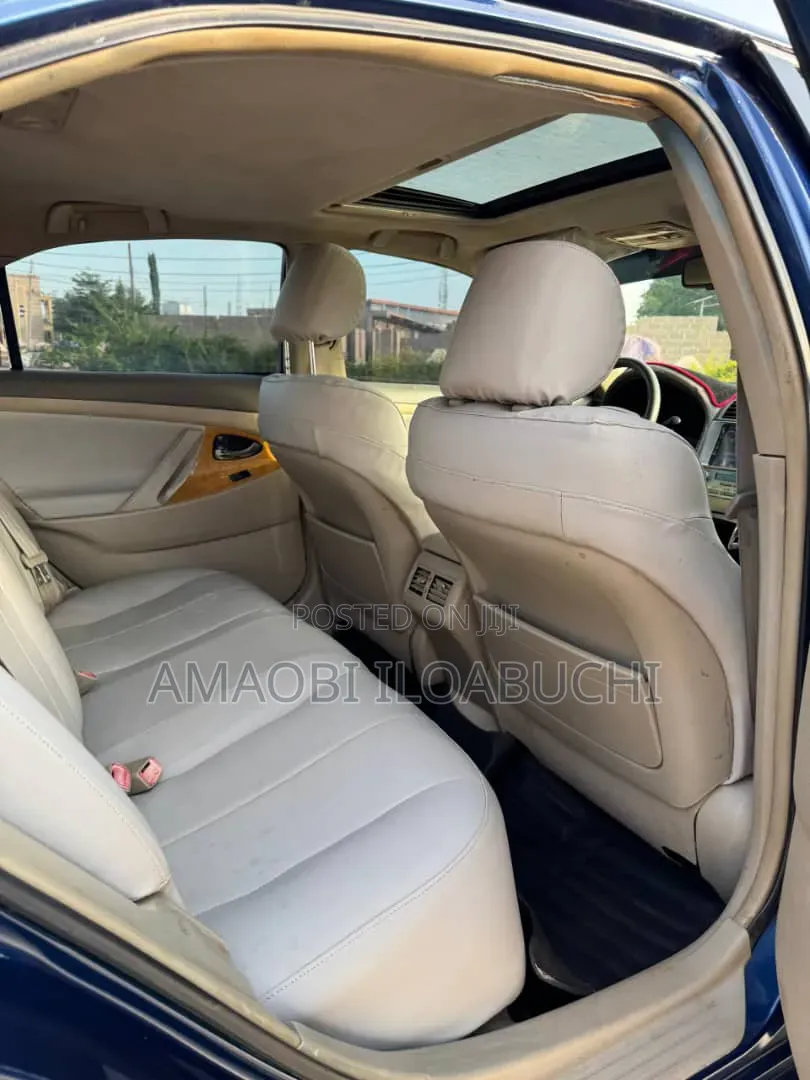 Toyota Camry 2010 Blue
