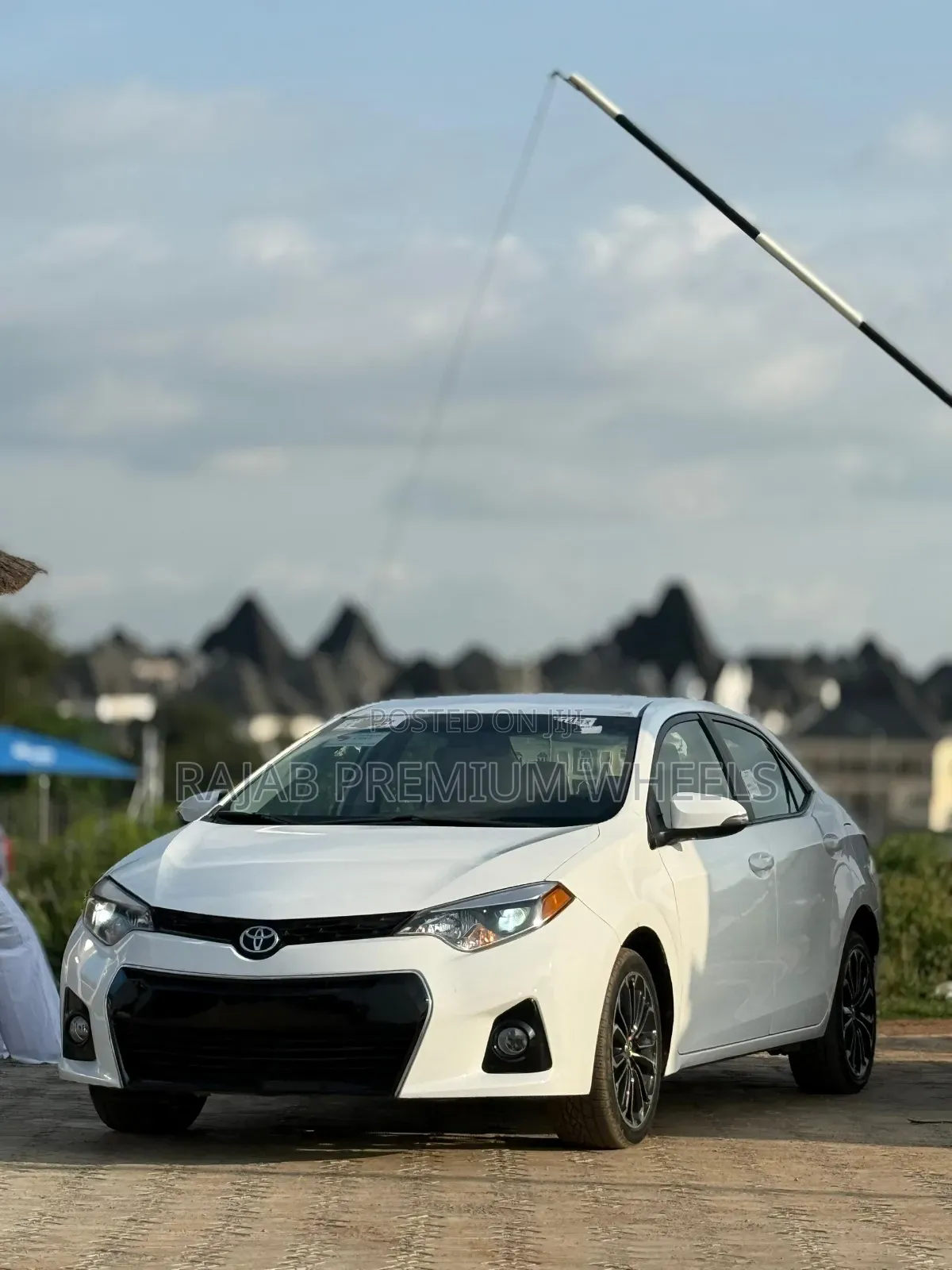 Toyota Corolla 2015 White