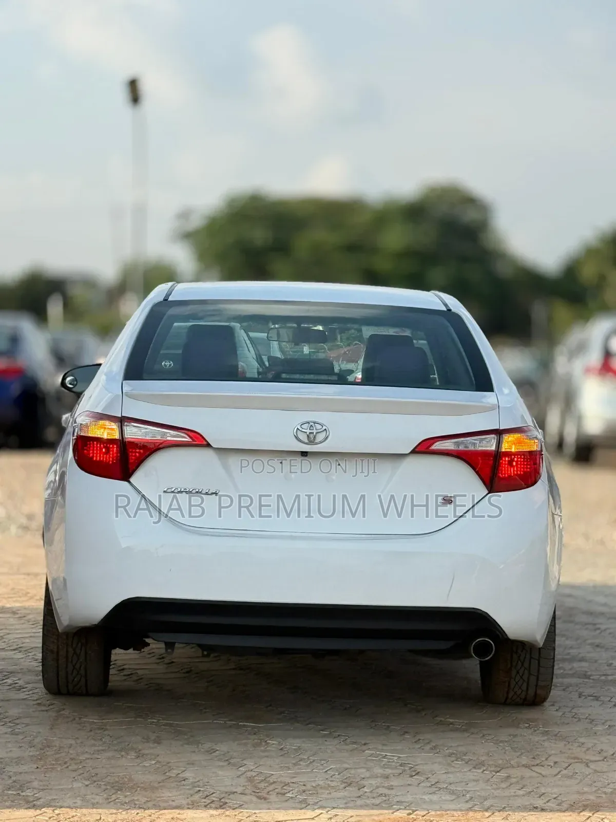 Toyota Corolla 2015 White
