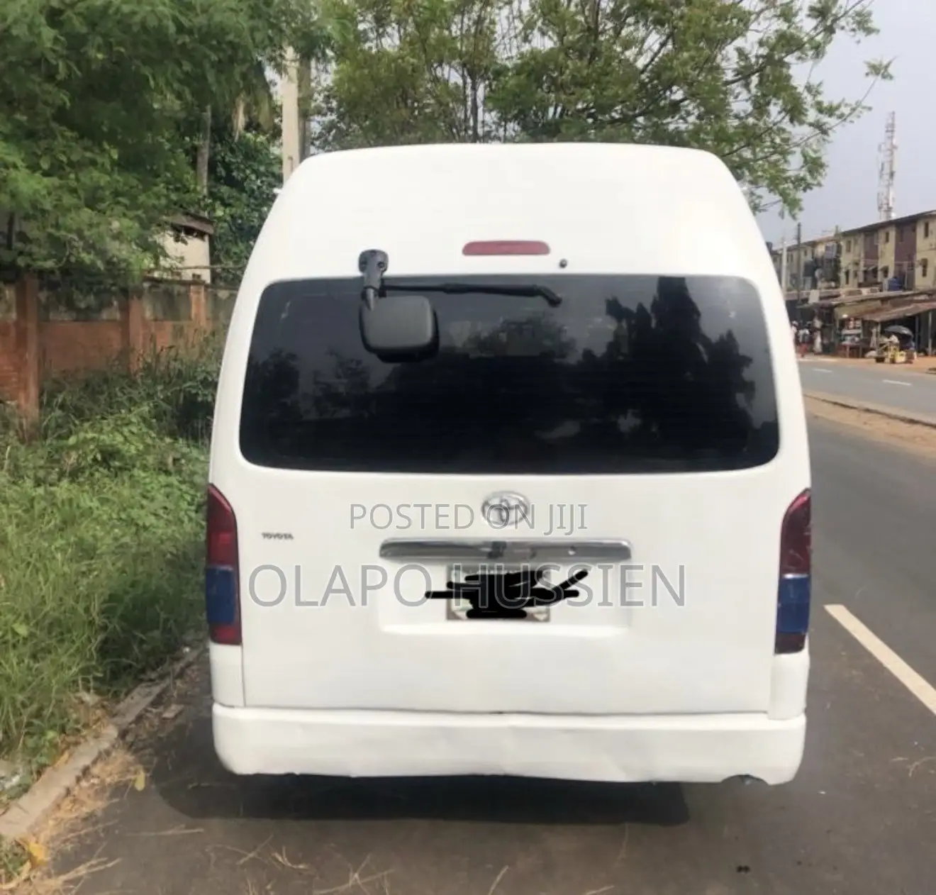 Toyota HiAce 2013 White