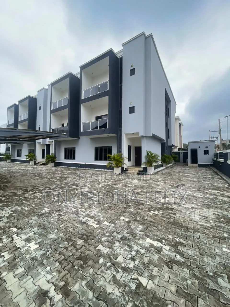 4bdrm Townhouse/Terrace in Jahi Gilmore for sale