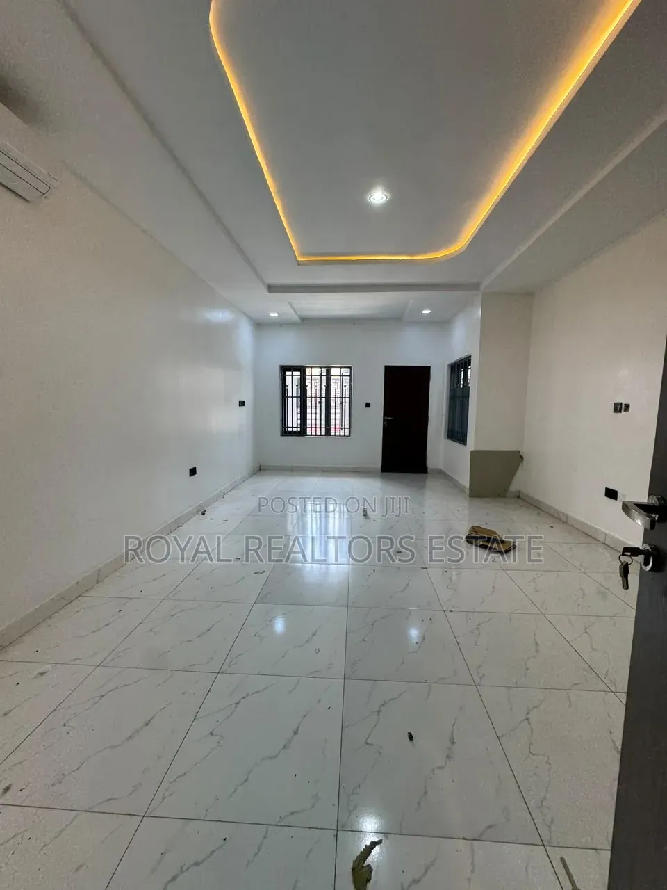 4bdrm Townhouse / Terrace in In An Estate, Jahi for rent