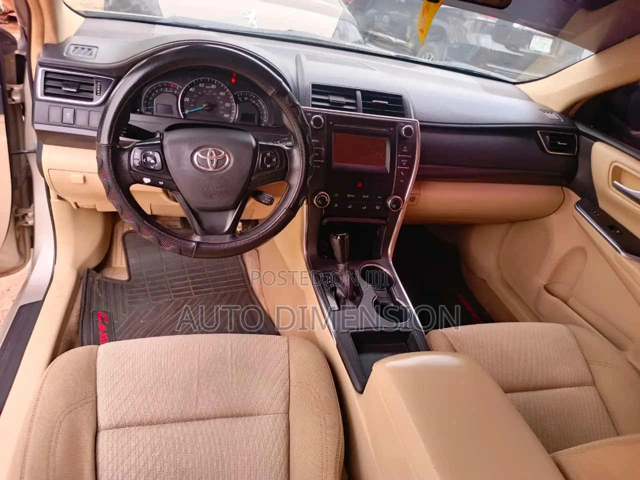 Toyota Camry LE 4dr Sedan (2.5L 4cyl 6A) 2015 Silver