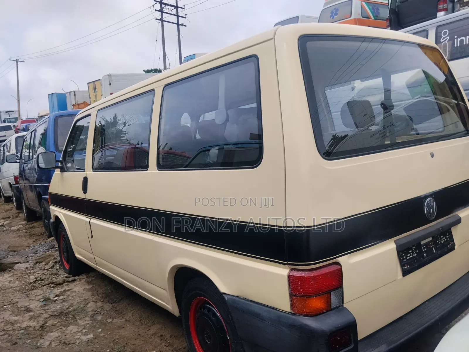 Volkswagen Transporter 2006 Gold