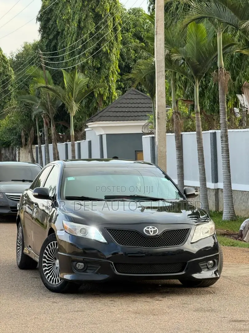 Toyota Camry 2010 Black
