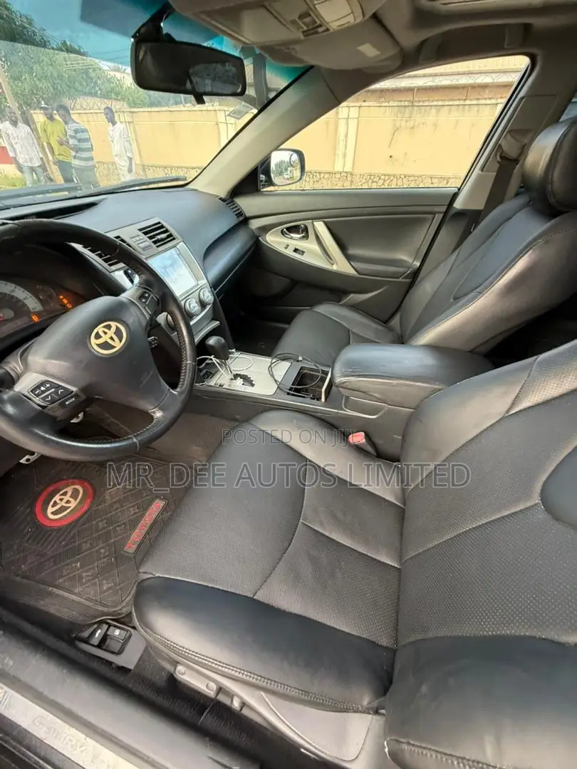 Toyota Camry 2010 Black