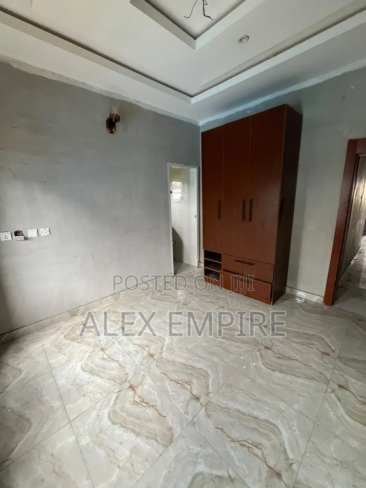 3bdrm Apartment in Ago Palace for rent