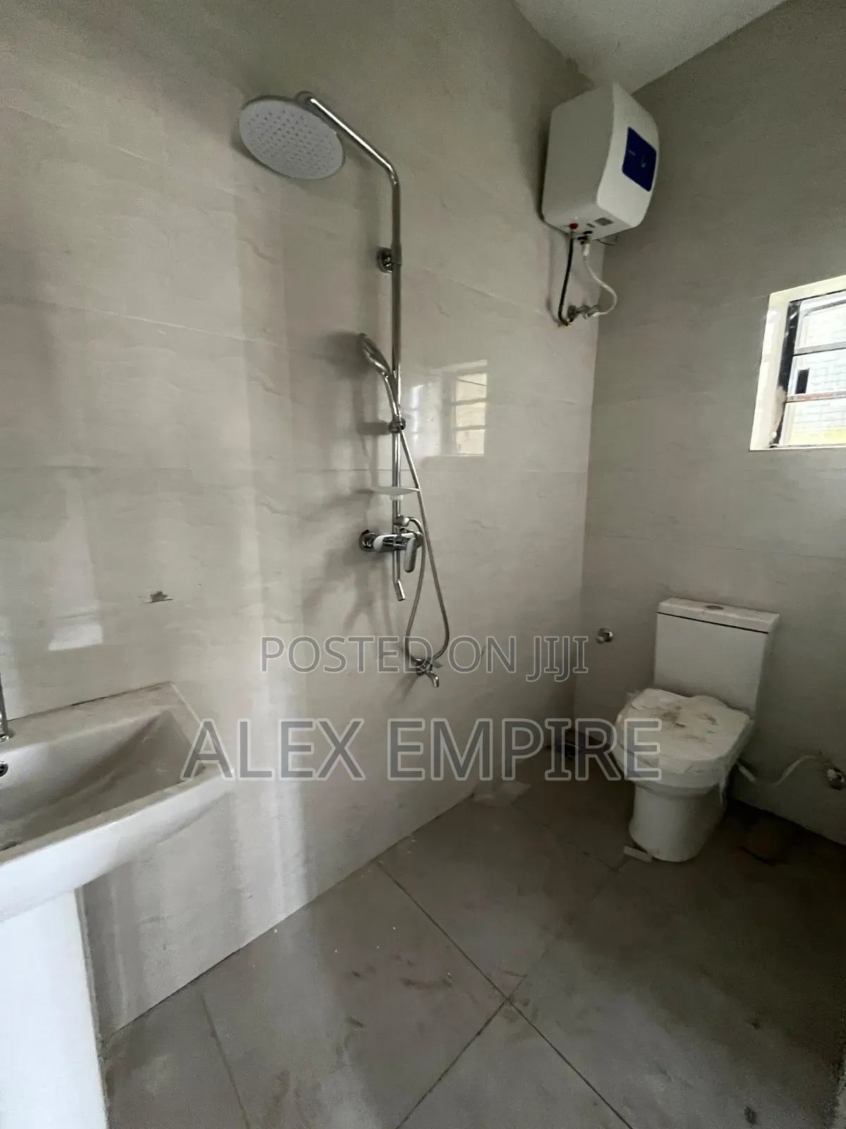 3bdrm Apartment in Ago Palace for rent