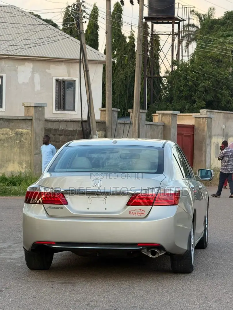 Honda Accord 2015 Gold